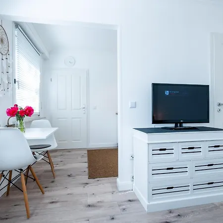 Köhlz Appartement im 1 OG *